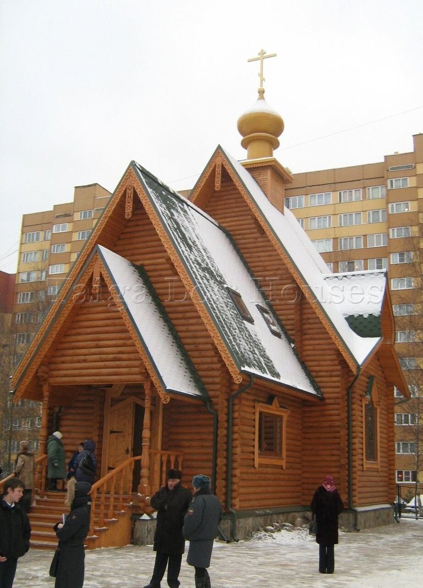 Храм святых равноапостольных Константина и Елены - Taiga Loghouse